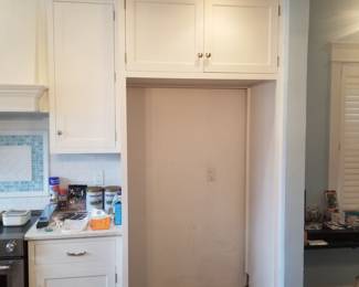 Kitchen cabinetry by QCCI Quality Custom Cabinetry Inc.