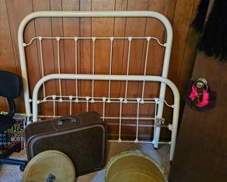 Full Size Antique Heavy Metal Bed with Rails and Slats