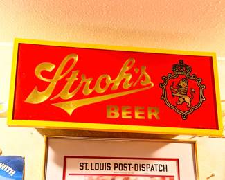 Stroh’s Beer Lighted Sign