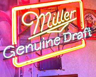 Vintage Miller Genuine Draft Lighted Sign 