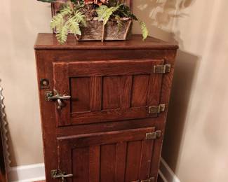 Antique 'Alaska' Icebox all orig.