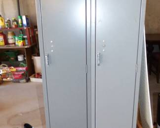 Metal Lockers (See Next Pic)