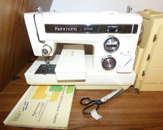 Kenmore Sewing Machine Model 1781 with Manual & Access.