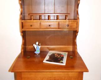 Vintage Maple Small Scale Lift Top Desk with Hutch (See Next Picture)