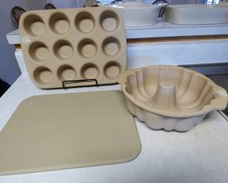 Pampered Chef Stoneware Baking items