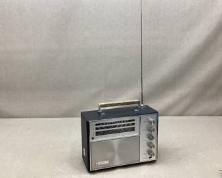 1960s Truetone DC-3782 6-Band Radio