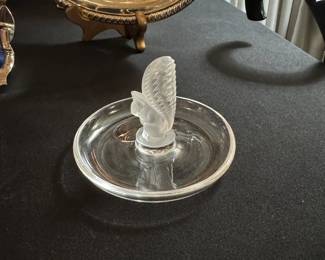 Squirrel ring holder.