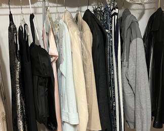 Very nice cowboy hats and clothing 