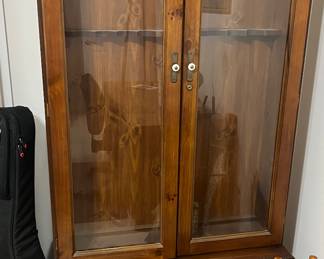 Gun cabinet 