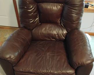 LEATHER CHAIR