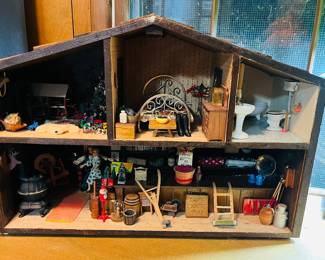 Large set with so many pieces