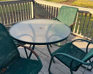 Patio table/chairs