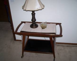 SERVING CART & LAMP