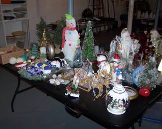 HOLIDAY DECORATIONS