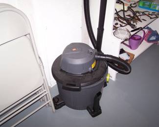 SHOP VAC
