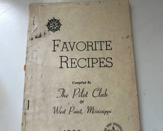 1958 Pilot Club "Favorite Recipes" book!