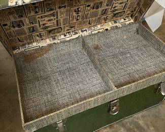 Vintage Trunk with Tray!  1960's Green!