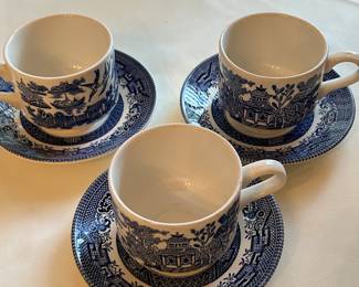 3 Blue Willow Cups and Saucers!