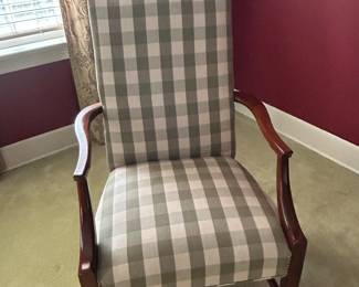 Stately plaid arm chair!  Very comfortable!