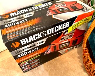 Black and Decker 400 Watt Battery Starter