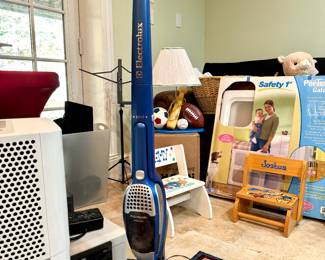 Electrolux two in one Ergorapido cyclonic Stick Vaccume