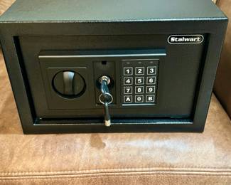 Stalwart Mini Safe