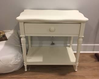 Bassett end table