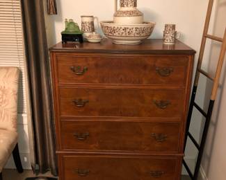 Antique chest of drawers