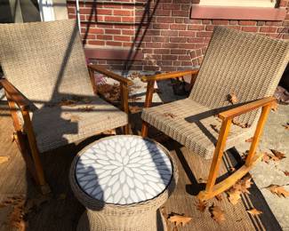 Fine quality outdoor patio furniture in good condition