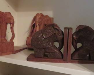 Elephant bookends