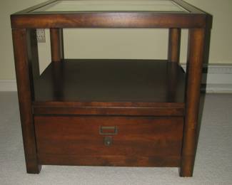 End table