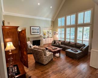 Open and airy living room FULL of beautiful treasures!