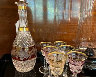 Vintage Marchionesse decanter with 6 glasses - STUNNING!