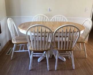 Farmhouse Table w/six Chairs