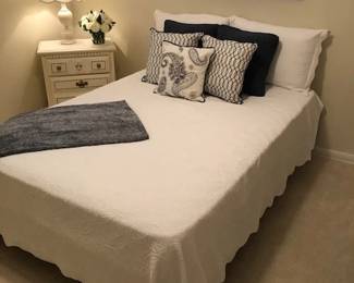 Full Bed and Bedding
