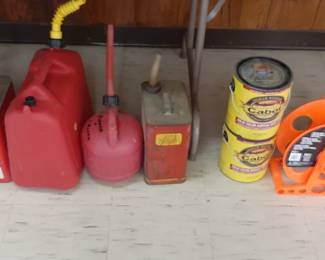 Gas cans 