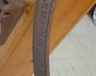 Hand well pump