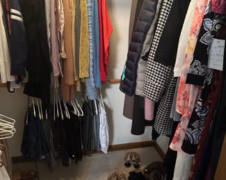 women's clothing (small-medium)