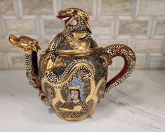 DRAGON TEAPOT