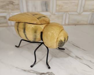 BUMBLE BEE DISH
