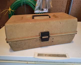 Tackle box 