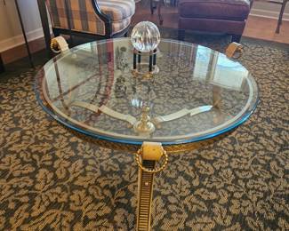 Beautiful rug and table.