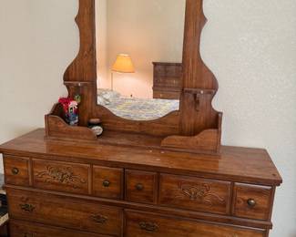 #21 - $280 Queen size pine bedroom set - 3 pieces : Queen bed/ tall chest / dresser & mirror 