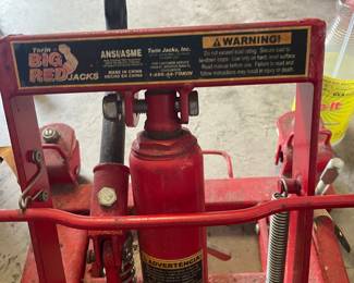 $100 Big Red Jacks motorcycle/ATV lift