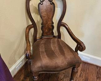 Pulaski San Mateo Dining set 