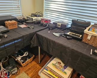 XBOX 360, WII, PS2, XBOX. games records, tablets, 