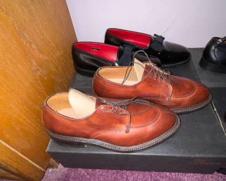 TONS Of Shoes, Sneakers, & Assorted Footwear! (Dr.Martens, Allen Edmonds, Cole Haan, Bass, Nike, Converse, Vans, Etc.) 