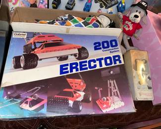 Vintage Erector 200 Piece Set 