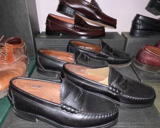 TONS Of Shoes, Sneakers, & Assorted Footwear! (Dr.Martens, Allen Edmonds, Cole Haan, Bass, Nike, Converse, Vans, Etc.) 