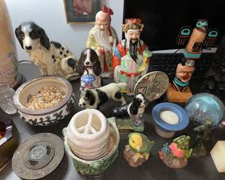 Figurines